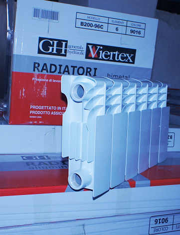Биметаллический радиатор VIERTEX 200-96 - 12 секций