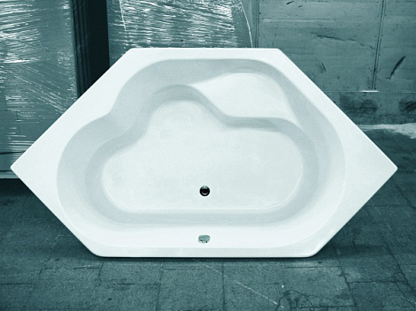 Акриловая ванна Riho Winnipeg 145x145 BA4800500000000 (B010001005)